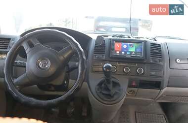 Минивэн Volkswagen Transporter 2011 в 