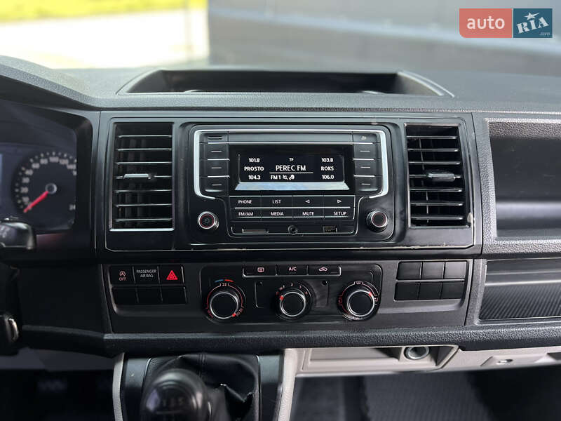 Грузовой фургон Volkswagen Transporter 2017 в Киеве