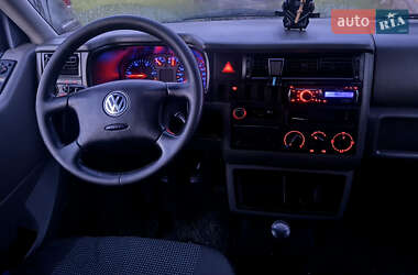 Минивэн Volkswagen Transporter 2003 в 