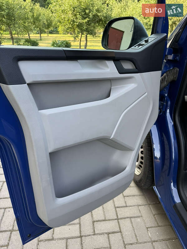 Грузовой фургон Volkswagen Transporter 2017 в Виннице