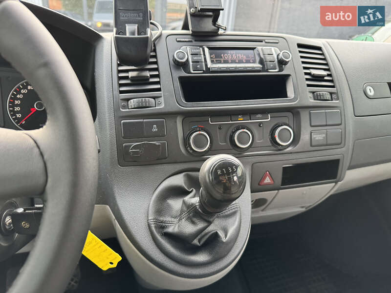Вантажопасажирський фургон Volkswagen Transporter 2011 в Хмельницькому