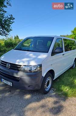 Минивэн Volkswagen Transporter 2010 в 