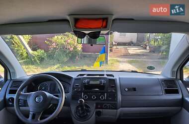 Минивэн Volkswagen Transporter 2010 в 