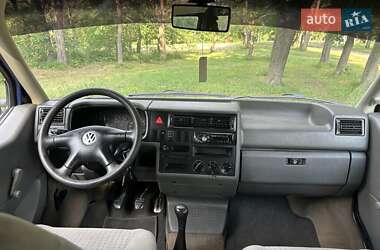 Минивэн Volkswagen Transporter 2000 в 
