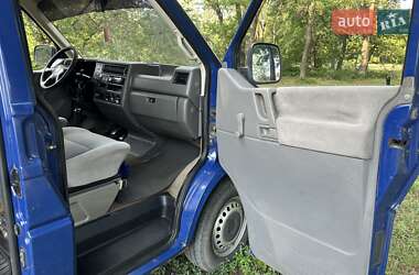 Минивэн Volkswagen Transporter 2000 в 