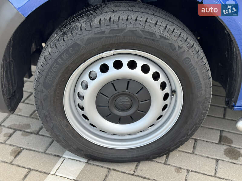 Грузовой фургон Volkswagen Transporter 2021 в Дубно