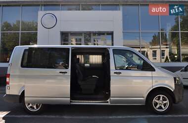 Минивэн Volkswagen Transporter 2010 в 
