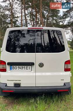 Минивэн Volkswagen Transporter 2015 в 