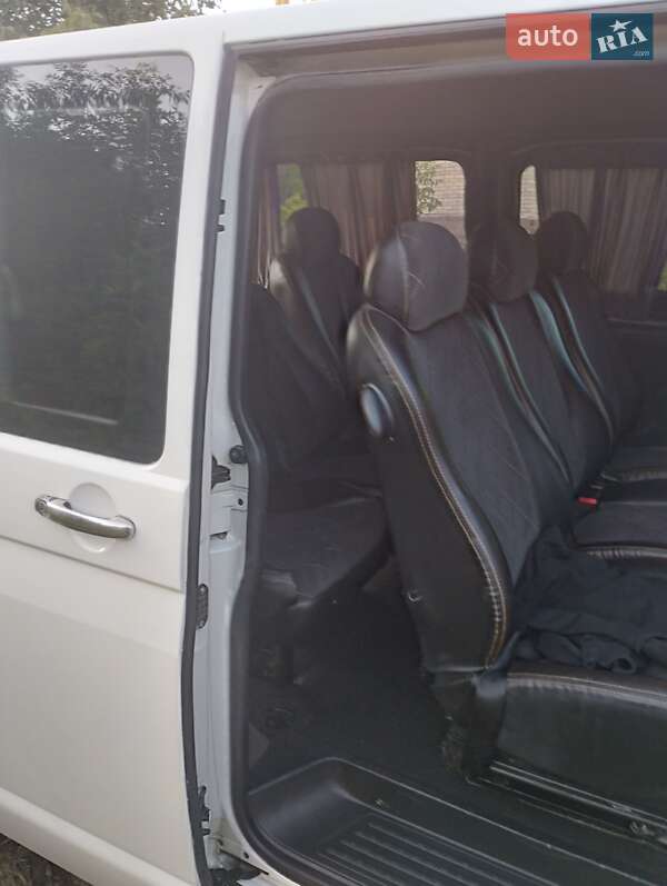 Мінівен Volkswagen Transporter 2006 в Чорткові