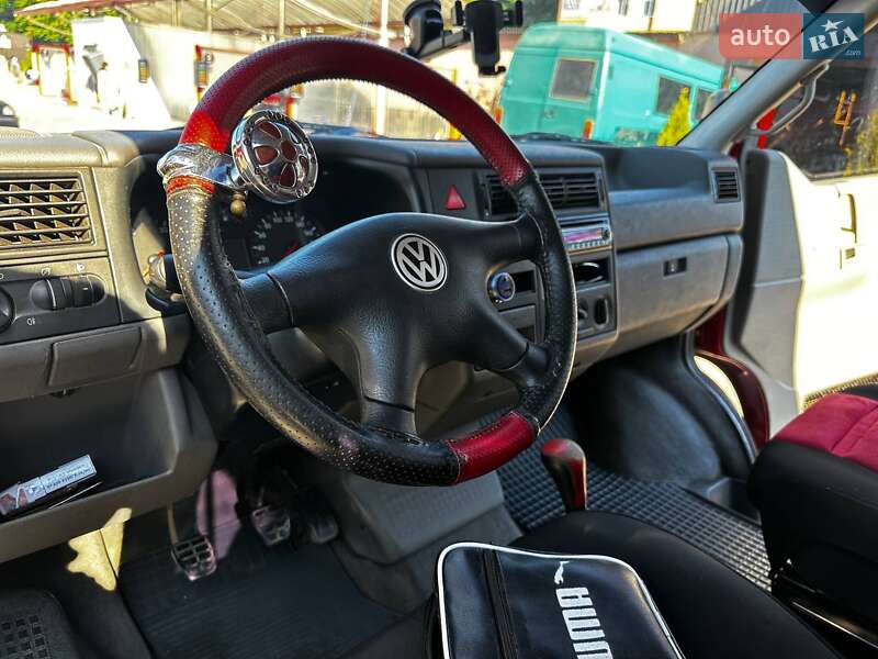 Мінівен Volkswagen Transporter 2000 в Хмельницькому