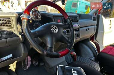 Минивэн Volkswagen Transporter 2000 в 