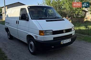 Грузовой фургон Volkswagen Transporter 1999 в Виннице