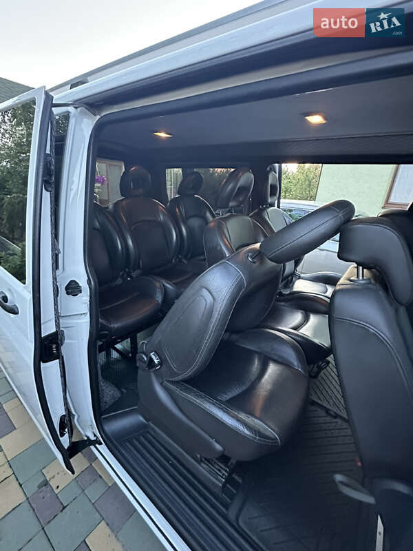 Минивэн Volkswagen Transporter 2015 в Ивано-Франковске
