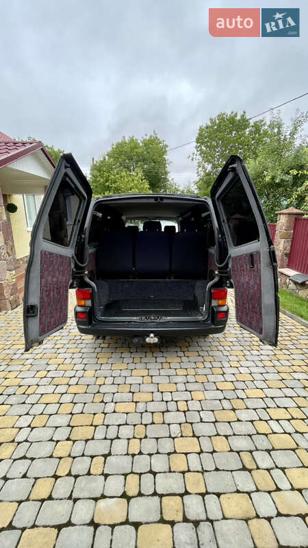Минивэн Volkswagen Transporter 2002 в Тернополе