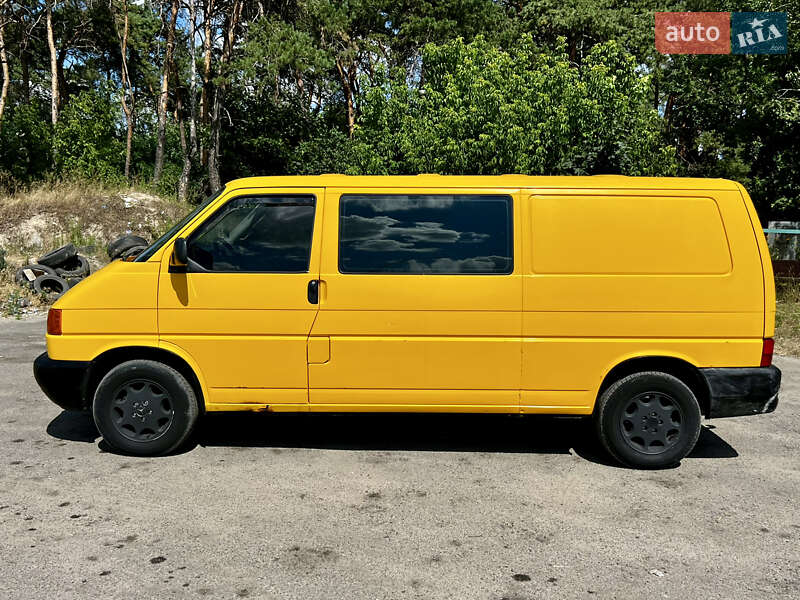 Минивэн Volkswagen Transporter 2000 в Киеве