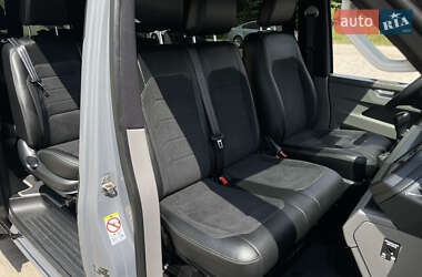 Минивэн Volkswagen Transporter 2021 в 