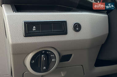 Минивэн Volkswagen Transporter 2021 в 