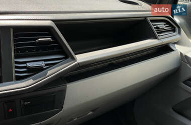 Минивэн Volkswagen Transporter 2021 в 