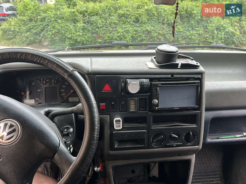 Минивэн Volkswagen Transporter 2000 в Львове