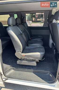 Минивэн Volkswagen Transporter 2012 в 