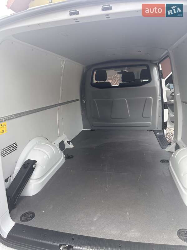 Грузовой фургон Volkswagen Transporter 2020 в Львове