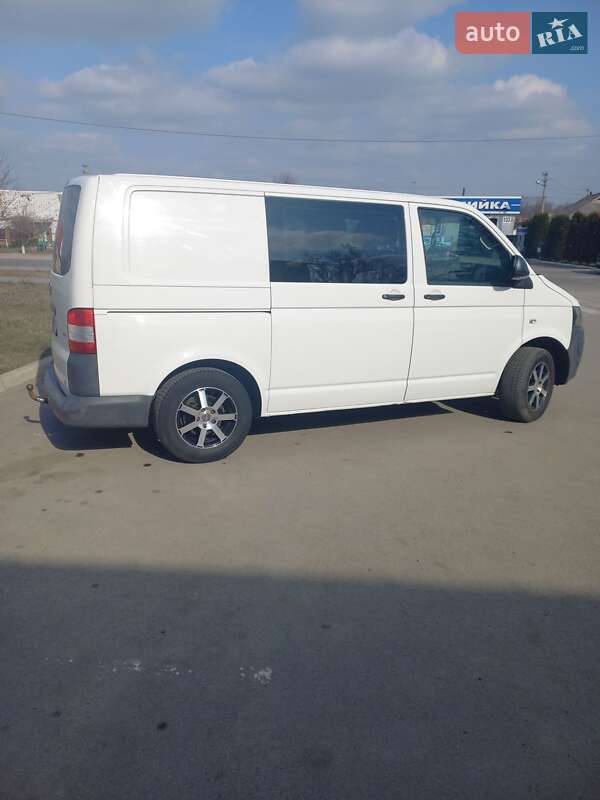 Минивэн Volkswagen Transporter 2012 в Умани