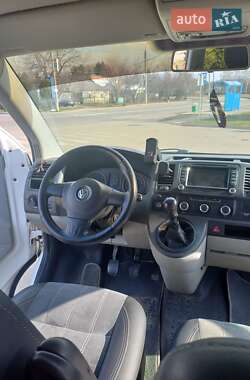 Минивэн Volkswagen Transporter 2012 в 