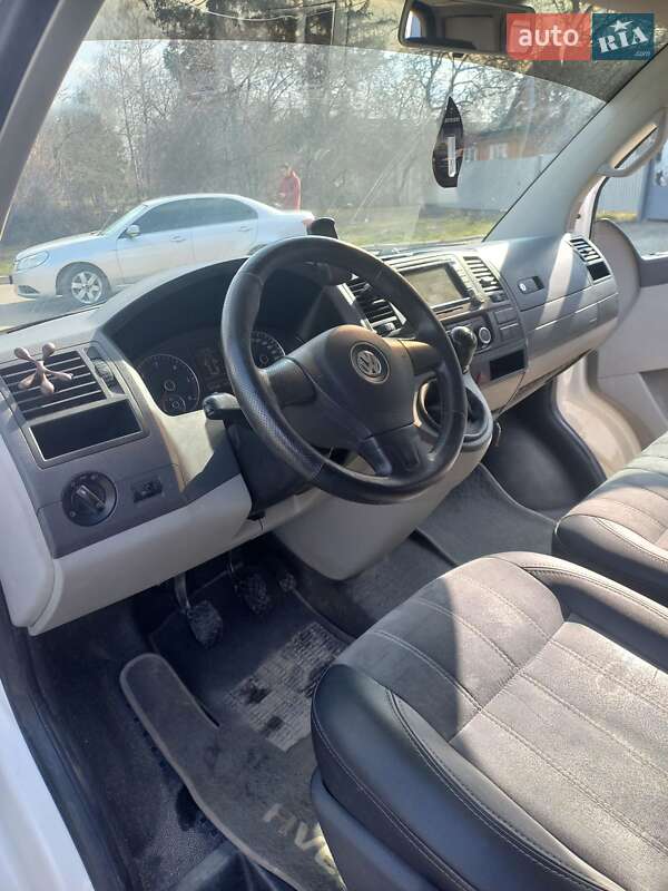 Минивэн Volkswagen Transporter 2012 в Умани