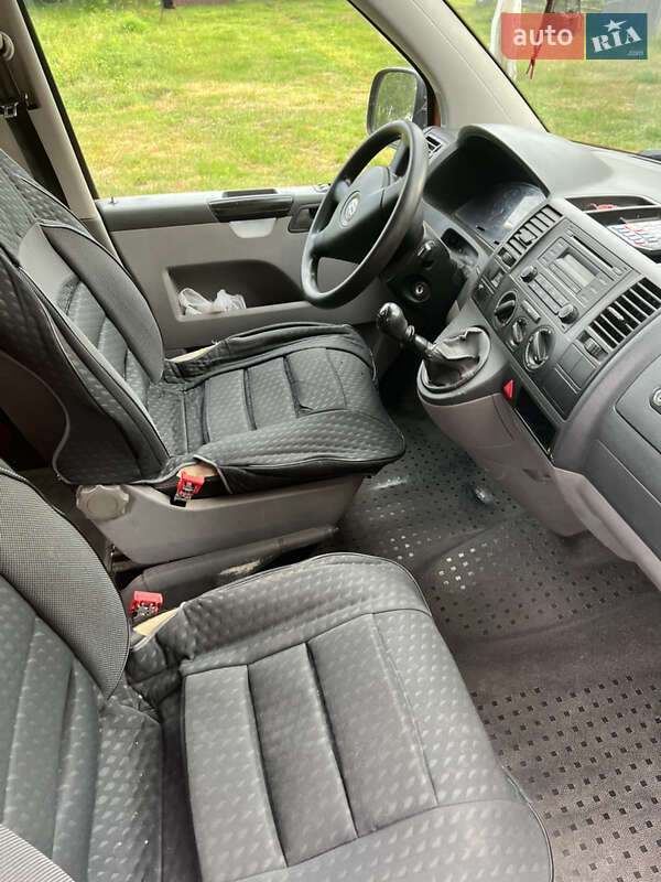 Минивэн Volkswagen Transporter 2009 в Глинном