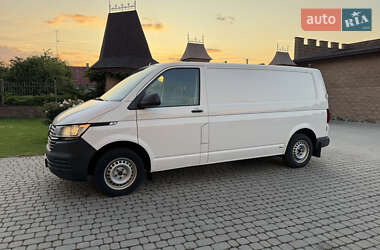 Грузопассажирский фургон Volkswagen Transporter 2021 в 