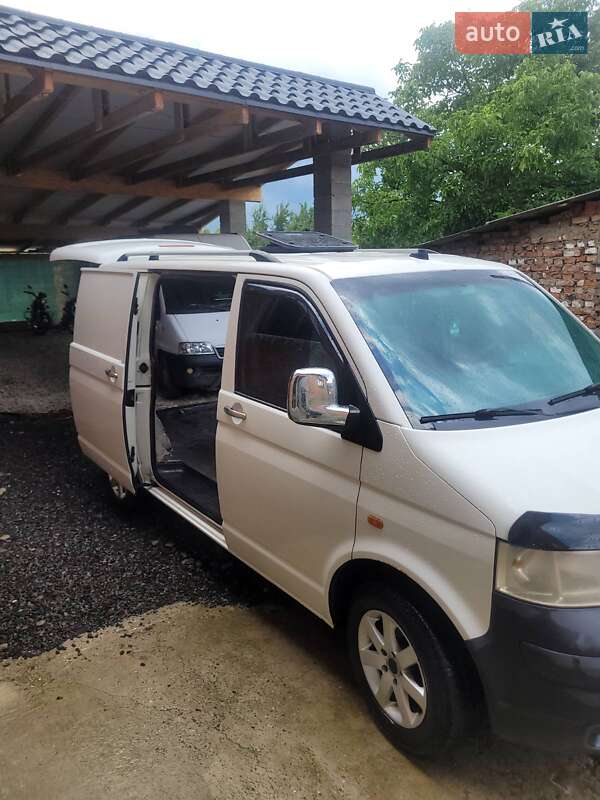 Микроавтобус Volkswagen Transporter 2004 в Виноградове