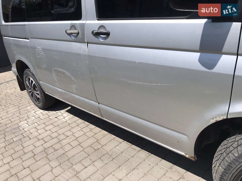 Минивэн Volkswagen Transporter 2004 в Хмельницком