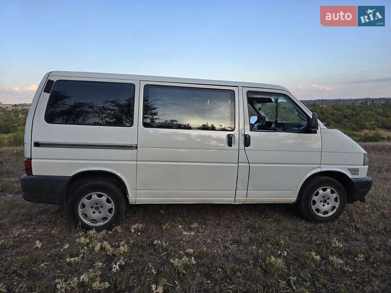Минивэн Volkswagen Transporter 1999 в Кривом Роге