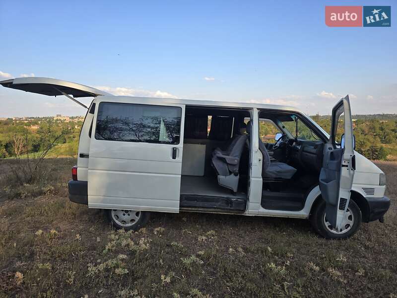 Минивэн Volkswagen Transporter 1999 в Кривом Роге