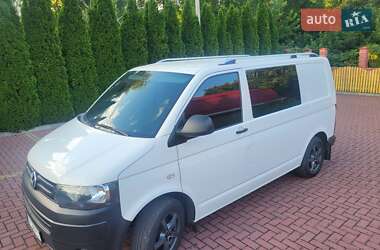 Грузопассажирский фургон Volkswagen Transporter 2015 в Хмельницком