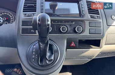Минивэн Volkswagen Transporter 2012 в 
