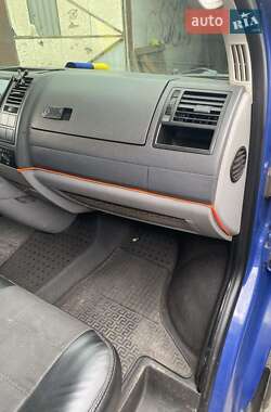 Минивэн Volkswagen Transporter 2004 в 