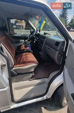 Минивэн Volkswagen Transporter 2000 в 