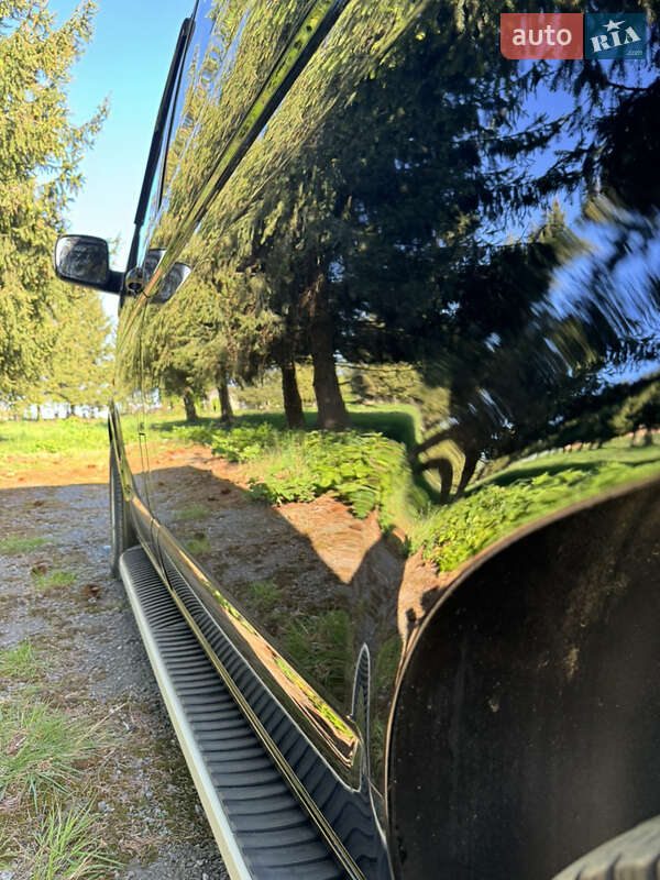 Мінівен Volkswagen Transporter 2004 в Стрию