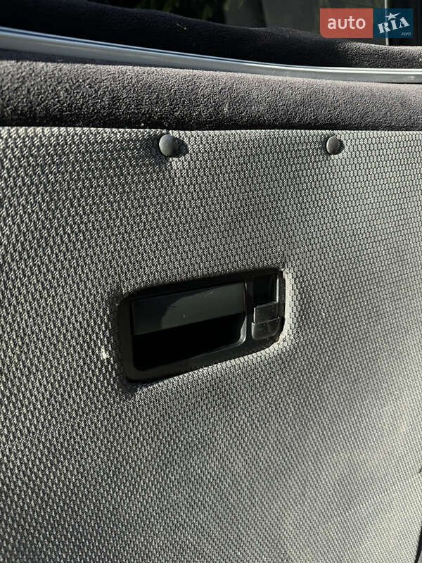 Мінівен Volkswagen Transporter 2004 в Стрию