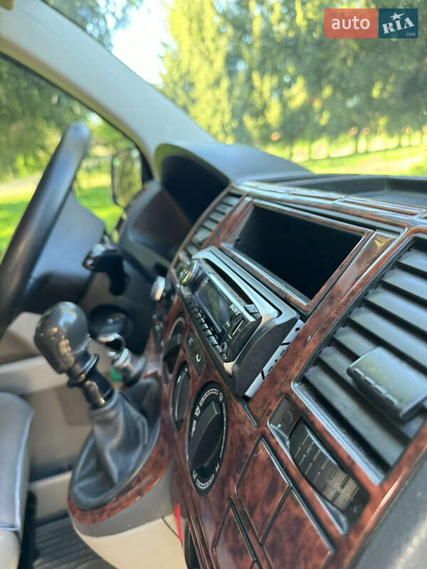 Мінівен Volkswagen Transporter 2004 в Стрию