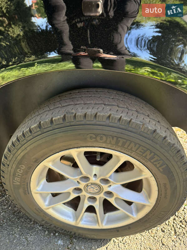 Мінівен Volkswagen Transporter 2004 в Стрию