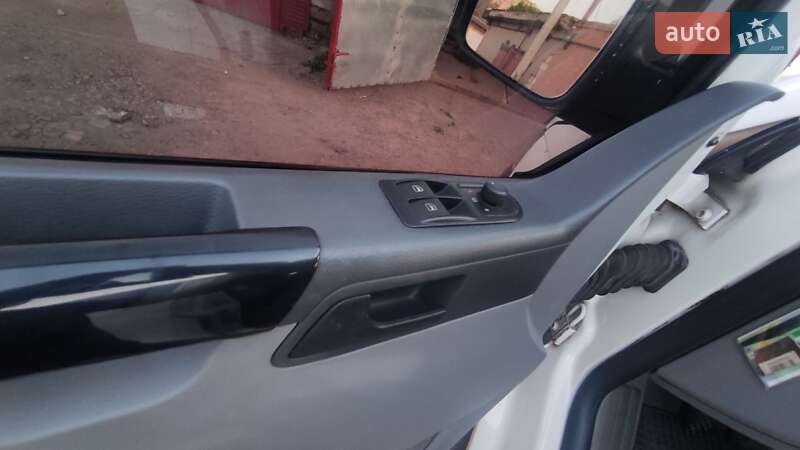 Минивэн Volkswagen Transporter 2006 в Первомайске