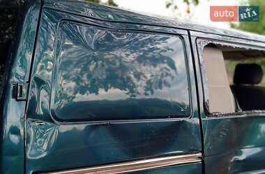 Минивэн Volkswagen Transporter 2001 в 