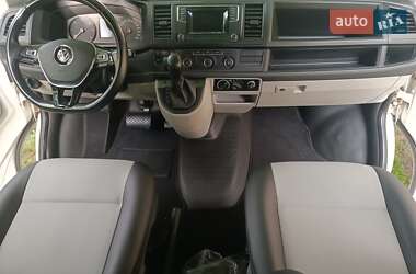 Минивэн Volkswagen Transporter 2018 в 
