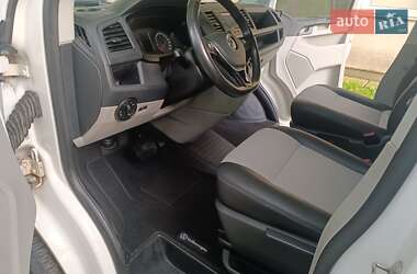 Минивэн Volkswagen Transporter 2018 в 