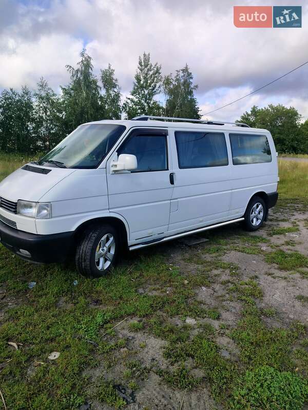 Минивэн Volkswagen Transporter 2003 в Рокитном