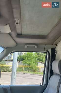 Минивэн Volkswagen Transporter 2000 в 