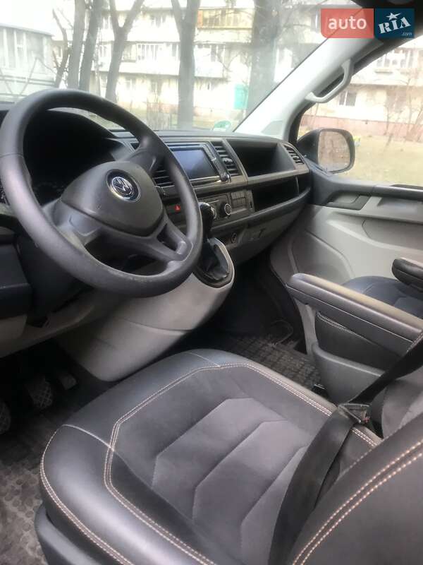 Минивэн Volkswagen Transporter 2016 в Киеве