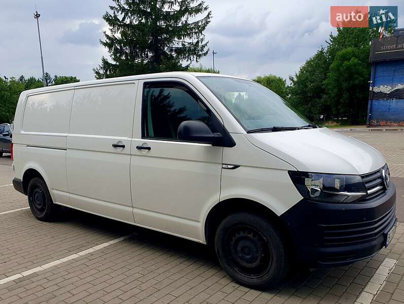 Грузовой фургон Volkswagen Transporter 2017 в Луцке